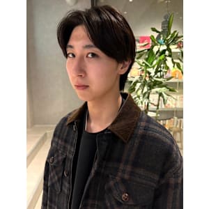 メンズショート　センターパート　爽やか　ストレート　韓国風