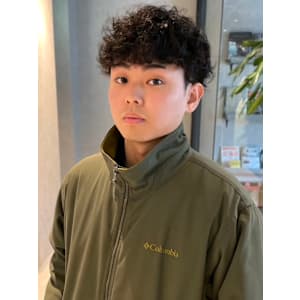 マッシュパーマ　オン眉　ツイストスパイラルパーマ　束感