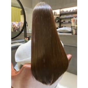 酸性ストレート＋髪質改善トリートメント