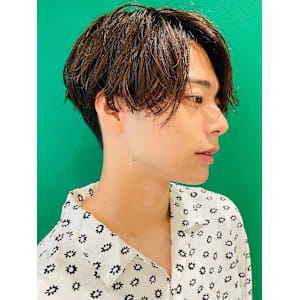 大人男性◎ニュアンスセンターパート