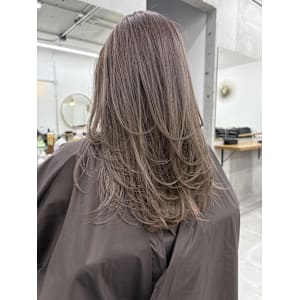 まろみグレージュ