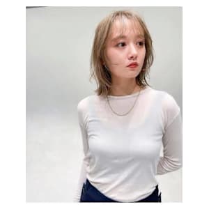 AiM×ミディアム