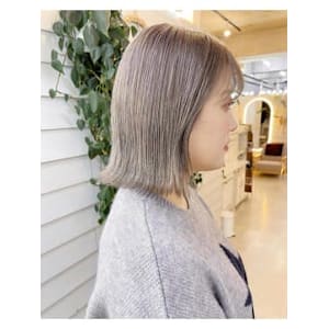 AiM×ミディアム