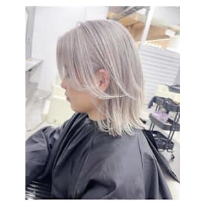 AiM×ミディアム