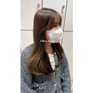 オリーブベージュ韓国風ナチュラルヘア×MIHO