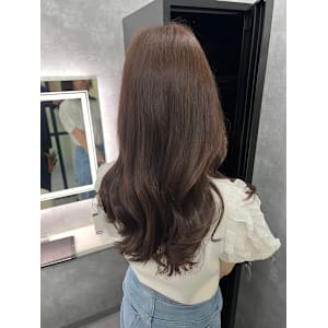 切り揃えカット　レイヤーカット　艶髪ハイトーン　髪質改善