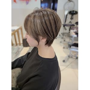 小田急相模原で出来る白髪ぼかしハイライト