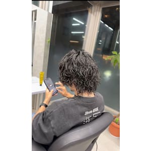 メンズボブ×波巻きパーマ