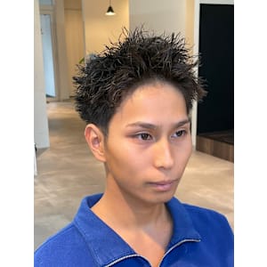 スパイキーショート×ツイストスパイラル