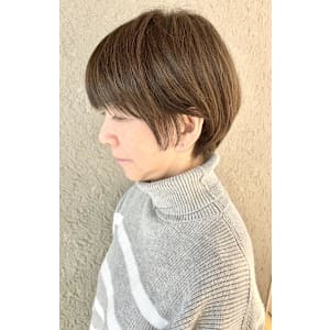 ショートボブ/50代/60代/白髪ぼかしカラー - Heart box 四ツ谷店【ハートボックス ヨツヤテン】掲載中