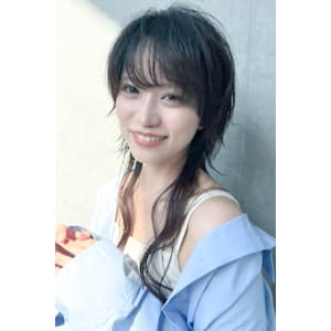 ナチュラルなウルフカット