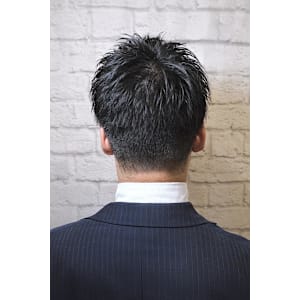 スーツに合うツーブロック束感ショート