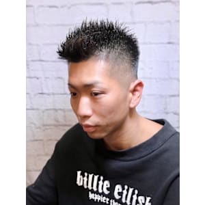 メンズ／スキンフェード／フェザーショート／アップバング