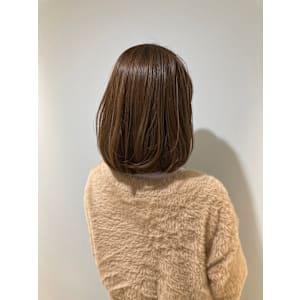 明るめベージュで透明感ＵＰ大人可愛い丸みボブ赤羽埼京線