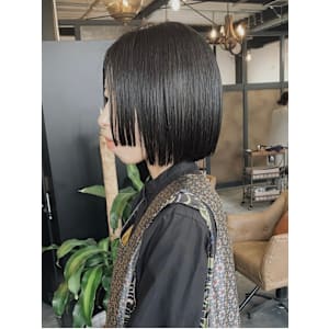 モードボブ　岩谷明花