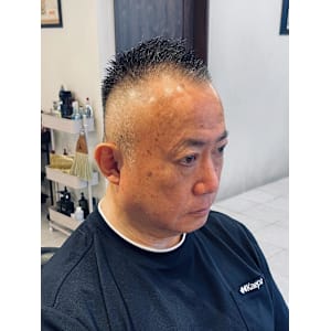 【60代 男性】ロンドンフェードモヒカン（大宮/バーバー）
