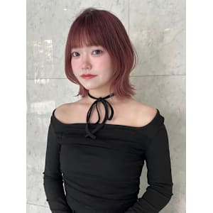 ボブウルフ/顔周りカット/くびれヘア/透明感カラー