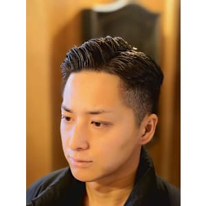 アイロンパーマ　理容室　バーバー　バーバースタイル　フェード