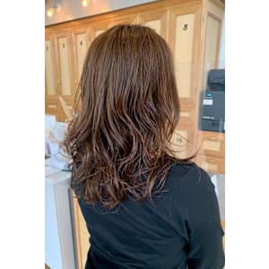 ミディアムレイヤー×大きめカール