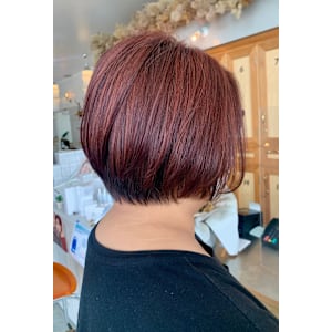 ボブ×チェリーレッドカラー