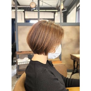 小顔になれるショートスタイル