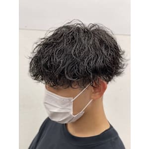 スパイキーショートツイストスパイラルパーマ