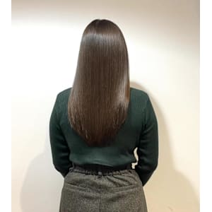 滑らかな絹髪になれる髪質改善♪［蕨/川口］