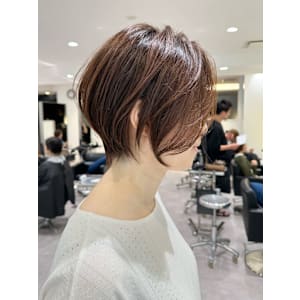 絶壁解消前下がり大人ショートボブ【NAYUMI】