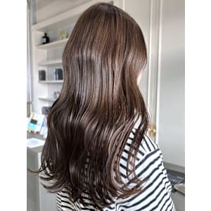 グレージュ　髪質改善カラー　ウェーブヘア　ダメージレスカラー