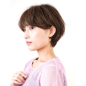 前下がりショート・ボブ/絶壁解消/前髪あり/30代/40代/