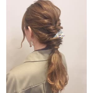 簡単ゆるふわアレンジ