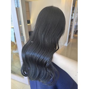 ツヤ髪漆黒ブラック /コノミ.大船