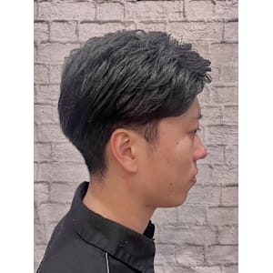 メンズ／ツーブロック／パーマ／七三／刈り上げ