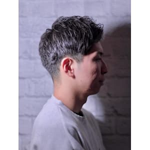 髪質改善アイロンパーマ×ツーブロ刈り上げ