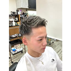 フェードカット+ハイライト