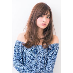 透明感カラー×セミディスタイル