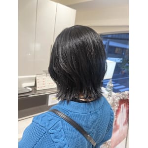 透明感レイヤーボブ