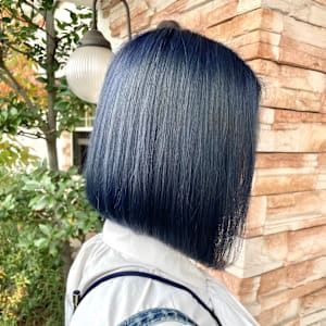 前下がりボブ×ブルーブラック