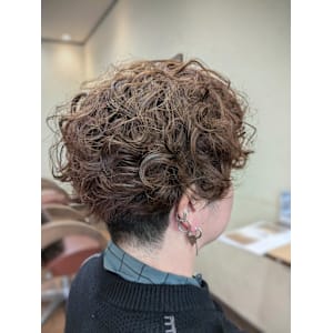 ツーブロ＆カーリーマッシュ