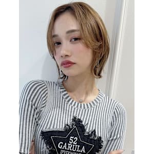 前髪なしレイヤーショート