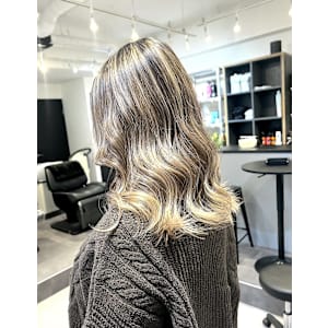 FAAM 大崎店×スタイル