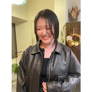 抜け感のあるボブスタイル