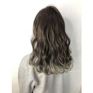 ami by Absolute 新宿×ロング