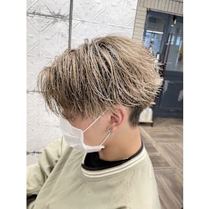 ミルクティーベージュ