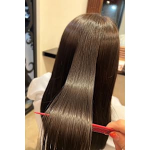 髪質改善/ 縮毛矯正/ 酸熱ストレート/白髪染め/ショート