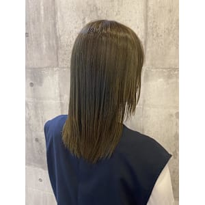 オリーブカラー