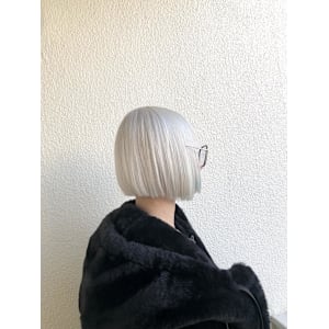 ジェンダーレスホワイトボブ - Re:ICE【リアイス】掲載中