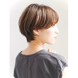 前下がりショート・ボブ/絶壁解消/前髪あり/30代/40代/