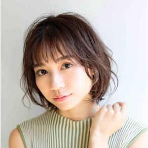 ふんわりショートボブベージュ