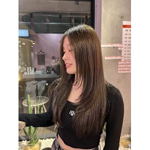 人気のオリーブグレージュ